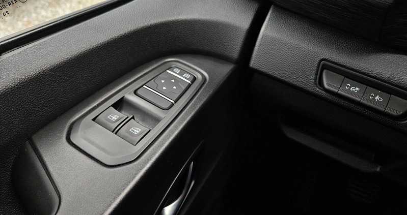 Renault Trafic cena 179900 przebieg: 14229, rok produkcji 2023 z Suraż małe 301